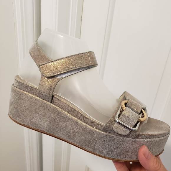 J/Slides Bronze Metallic Quest Platform Sandals Size 8.5, Stylish, Chic - Picture 10 of 16